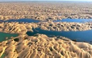 沙漠中出现湖泊 为什么沙漠里会形成湖泊