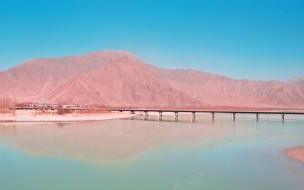 雅鲁藏布江大桥 雅鲁藏布江上的桥是谁建的